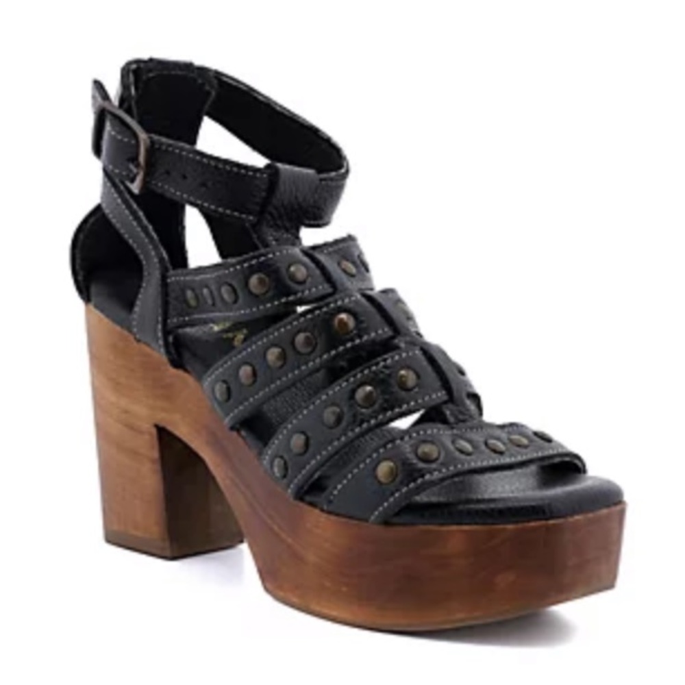 Black Leather Studded Platform (ROAN CURRY) - NIB